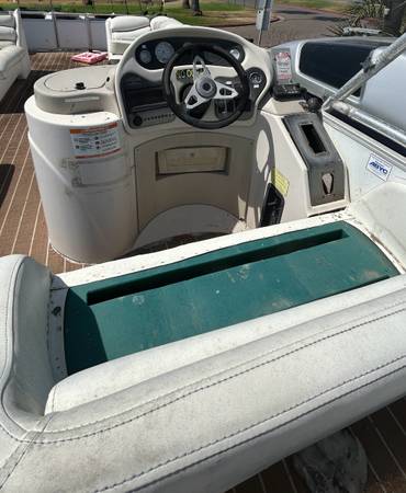 2008 Crestliner, dovoz USA — foto 5 z 5