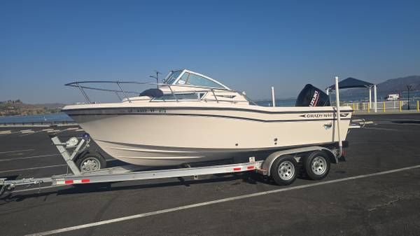 Grady-White, bílá, dovoz USA — foto 12 z 12