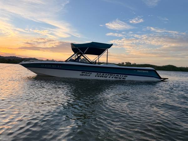 Nautique, dovoz USA — foto 2 z 12
