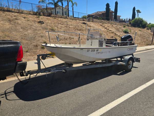 Boston Whaler, dovoz USA — foto 2 z 12