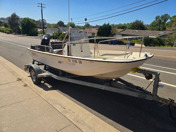 Boston Whaler, dovoz USA — foto 3 z 12