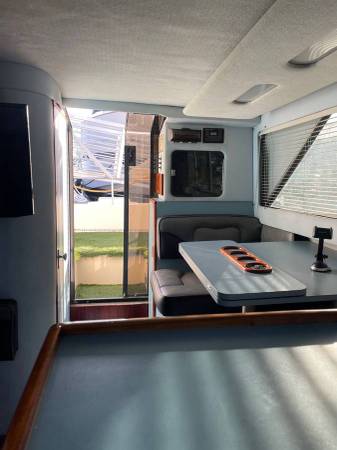 Sea Ray, dovoz USA — foto 9 z 12