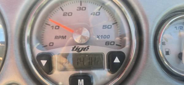 2004 Tige, dovoz USA — foto 8 z 12