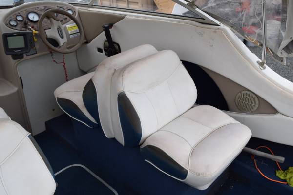 2001 Bayliner, dovoz USA — foto 11 z 12