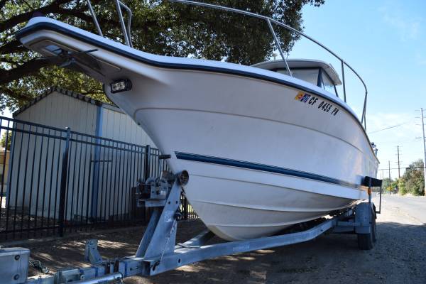 Bayliner, dovoz USA — foto 3 z 12
