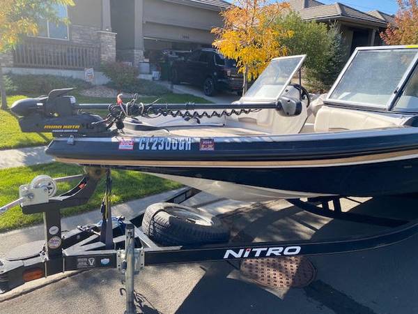 2015 Nitro, dovoz USA — foto 3 z 7