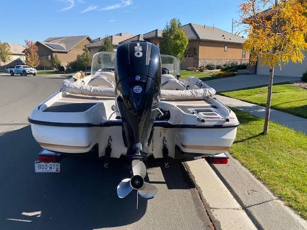 2015 Nitro, dovoz USA — foto 7 z 7