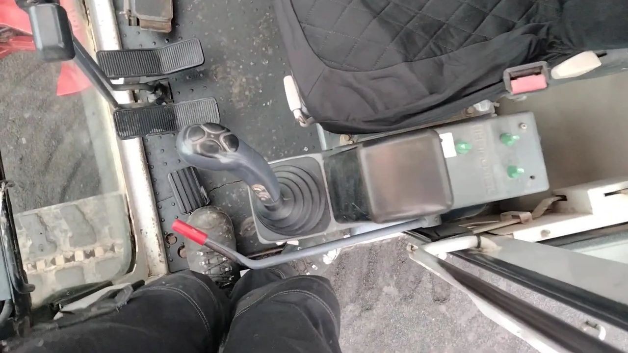 2007 Takeuchi TB145, 7 610 mth, dovoz Skladem v EU — foto 9 z 10