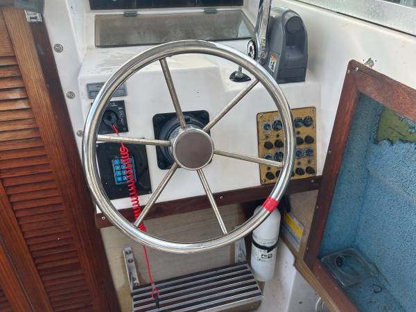 1985 Grady-White, bílá, dovoz USA — foto 9 z 12