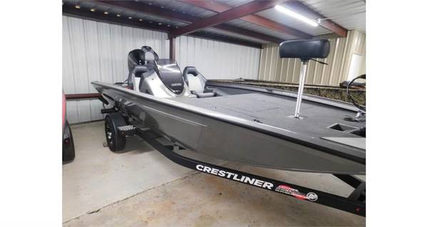 2019 Crestliner, dovoz USA — foto 2 z 3