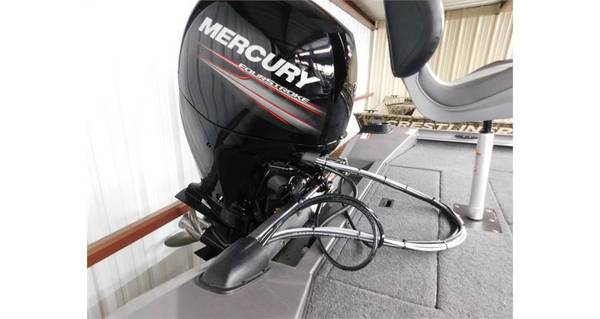 2019 Crestliner, dovoz USA — foto 3 z 3