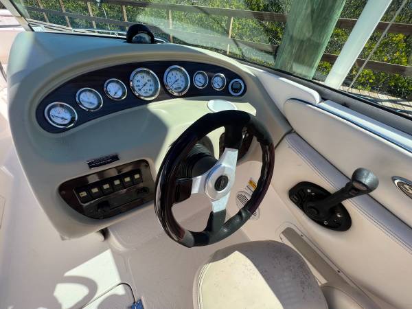 2001 Chaparral, dovoz USA — foto 11 z 12