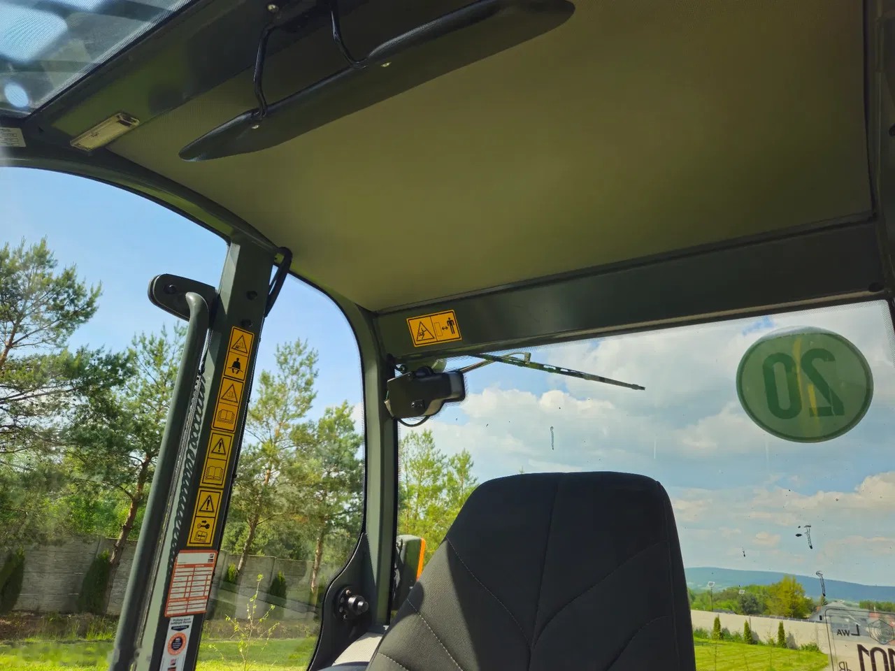 2011 Kramer 750, 5 000 mth, dovoz Skladem v EU — foto 16 z 24