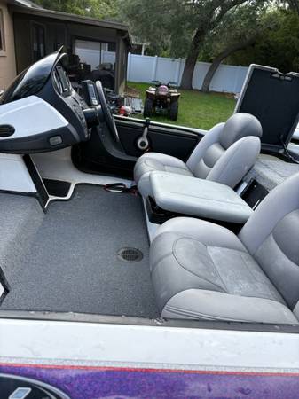 2008 Skeeter, dovoz USA — foto 6 z 10