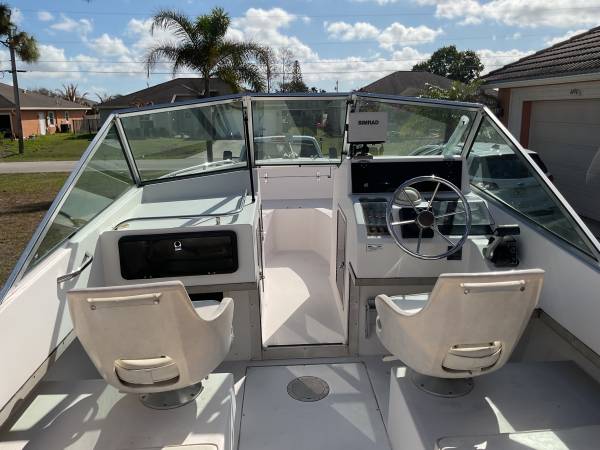 Grady-White, bílá, dovoz USA — foto 4 z 12