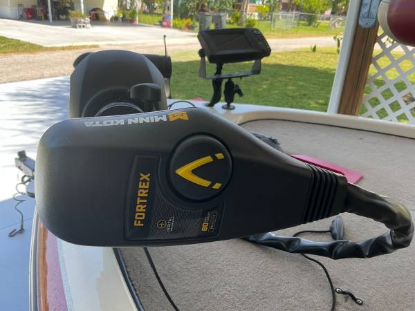 2007 Skeeter, dovoz USA — foto 11 z 12