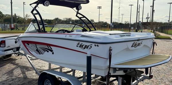 2012 Tige, dovoz USA — foto 3 z 12