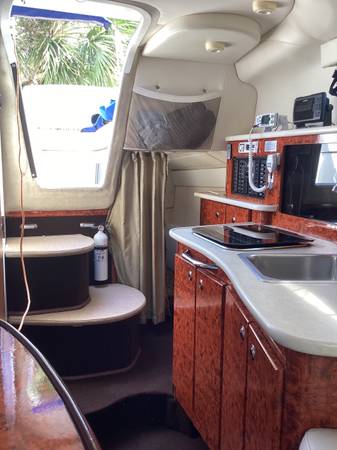 Bayliner, dovoz USA — foto 11 z 12