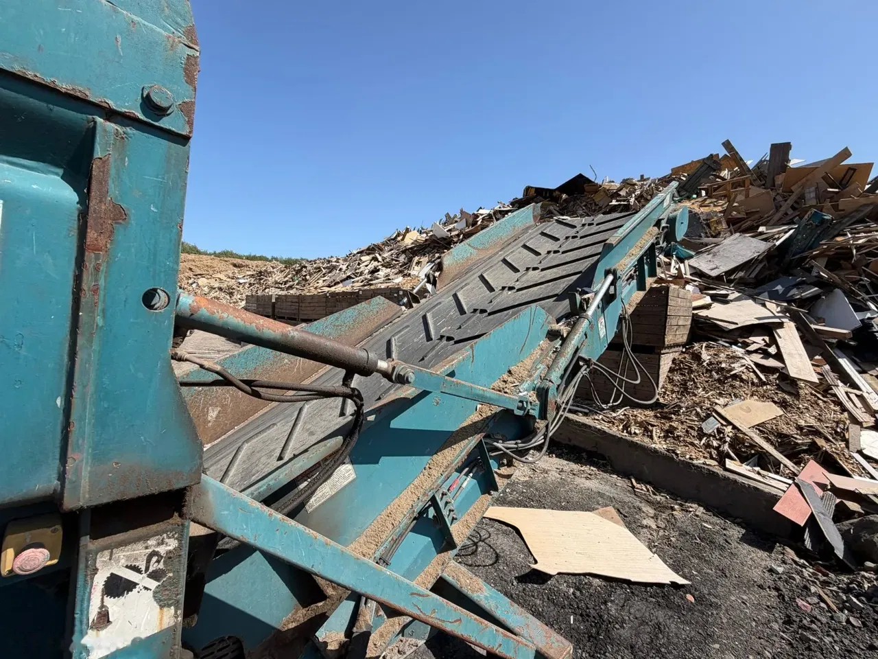 2004 Powerscreen Powershredder 1800, 2 500 mth, dovoz Skladem v EU — foto 9 z 16