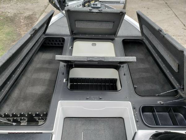 2008 Skeeter, dovoz USA — foto 3 z 6
