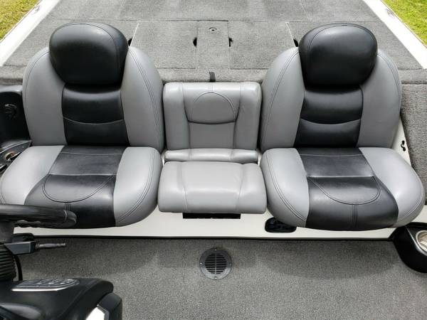 2008 Skeeter, dovoz USA — foto 4 z 6