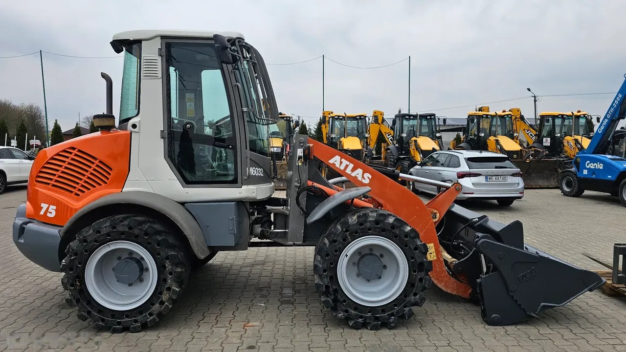 2012 Atlas AR, 2 960 mth, dovoz Skladem v EU — foto 2 z 20