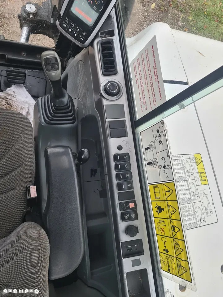 2016 Bobcat E 85, 4 800 mth, dovoz Skladem v EU — foto 7 z 11