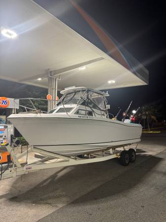 Grady-White, bílá, dovoz USA — foto 3 z 10