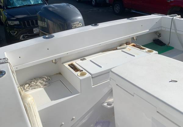 Grady-White, bílá, dovoz USA — foto 9 z 10