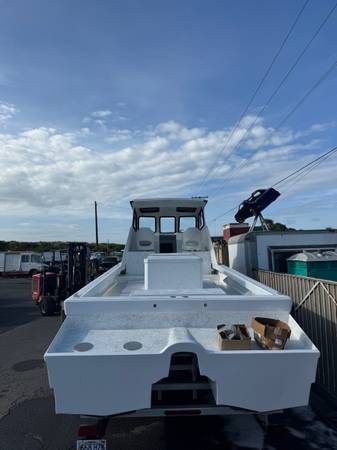 27 Catamaran, dovoz USA — foto 3 z 4