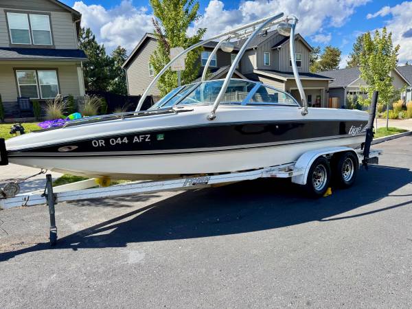 1998 Tige, dovoz USA — foto 4 z 9