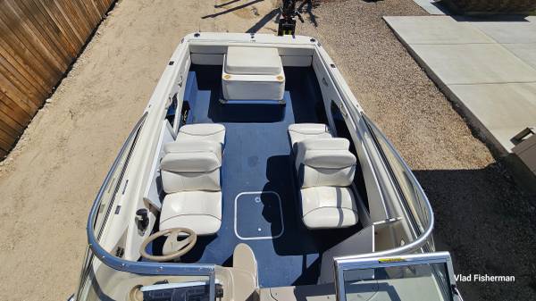 Bayliner, dovoz USA — foto 11 z 12