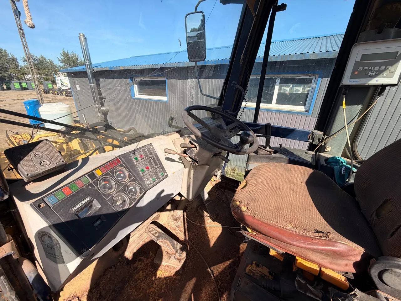 1993 Hanomag 70 E, dovoz Skladem v EU — foto 4 z 7