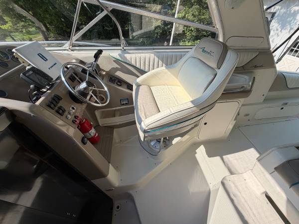 Bayliner, dovoz USA — foto 9 z 12