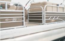 2023 Sun Tracker, dovoz USA — foto 11 z 12