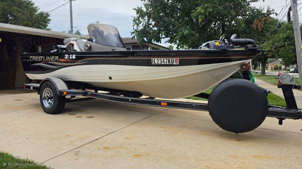 2004 Crestliner, dovoz USA — foto 2 z 11