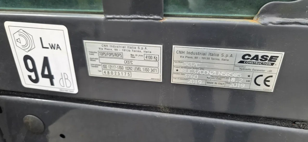 2019 Case CX37C, 766 mth, dovoz Skladem v EU — foto 11 z 11