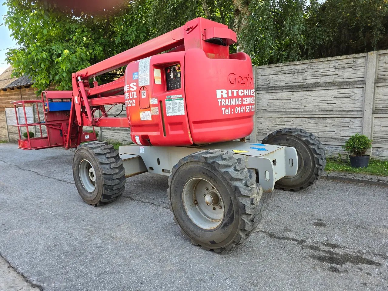 2002 Genie, dovoz Skladem v EU — foto 1