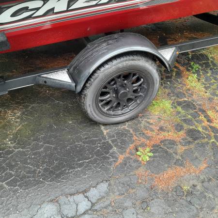 Tracker, dovoz USA — foto 4 z 8