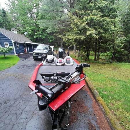 Tracker, dovoz USA — foto 8 z 8