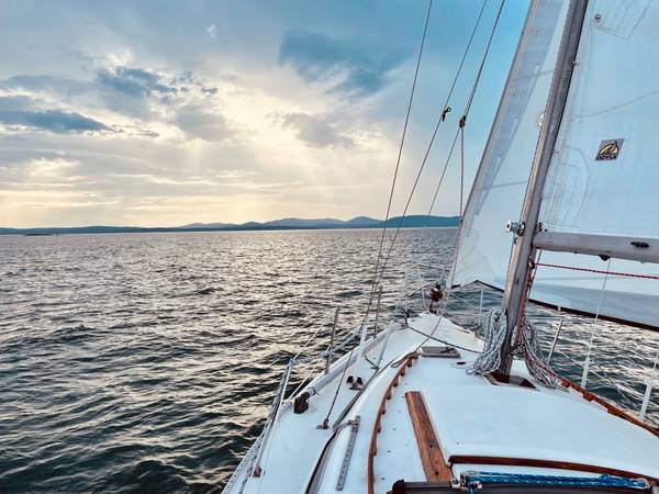 Catalina, dovoz USA — foto 3 z 12