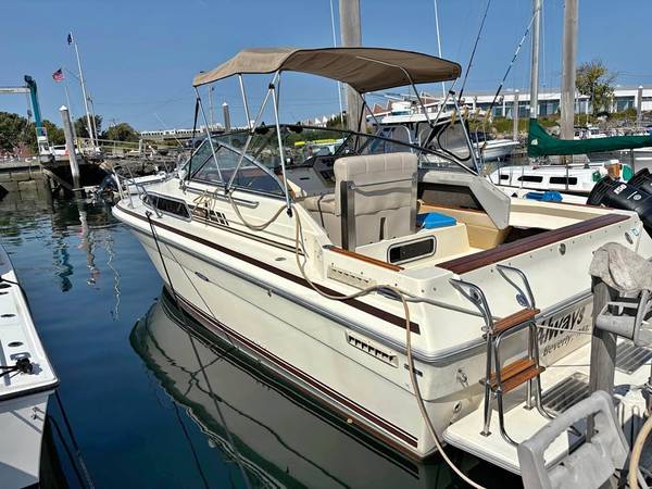 Sea Ray, dovoz USA — foto 5 z 12