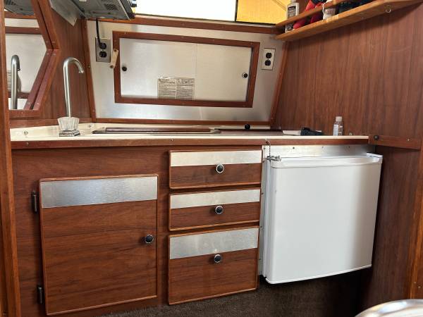 Sea Ray, dovoz USA — foto 7 z 12
