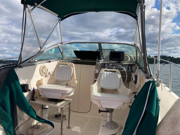 Bayliner, dovoz USA — foto 9 z 10