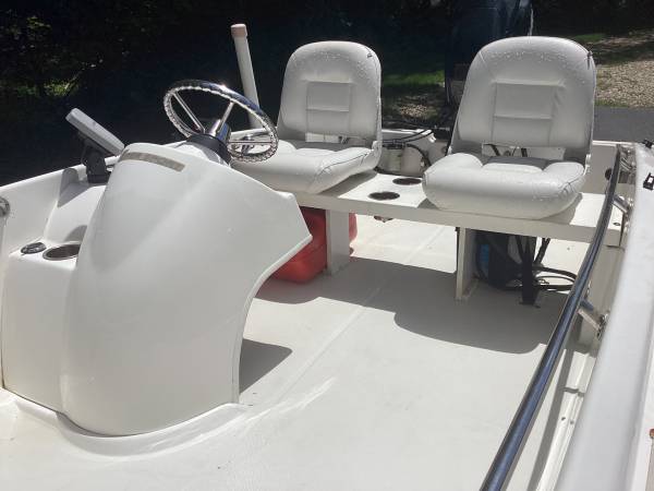 Boston Whaler, dovoz USA — foto 2 z 6