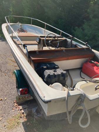 Boston Whaler, dovoz USA — foto 2 z 4