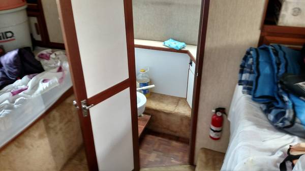 32ft Carver, dovoz USA — foto 3 z 7