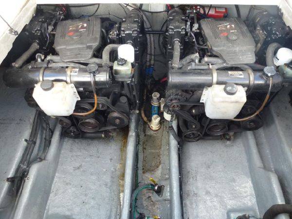 2002 Sea Ray, dovoz USA — foto 7 z 9