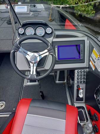 2023 Ranger, dovoz USA — foto 9 z 12