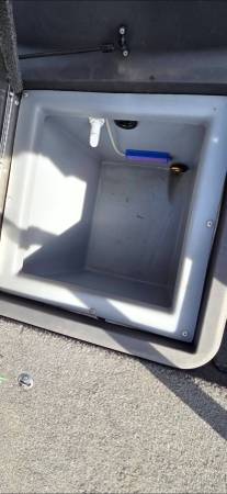 2021 Tracker, dovoz USA — foto 11 z 12